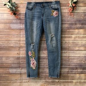 Ana rose embroidered distressed skinny jeans boho